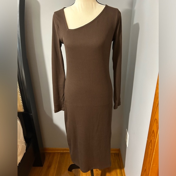 GAP Dresses & Skirts - Gap Ribbed Asymmetrical Midi Dress SOLD OUT